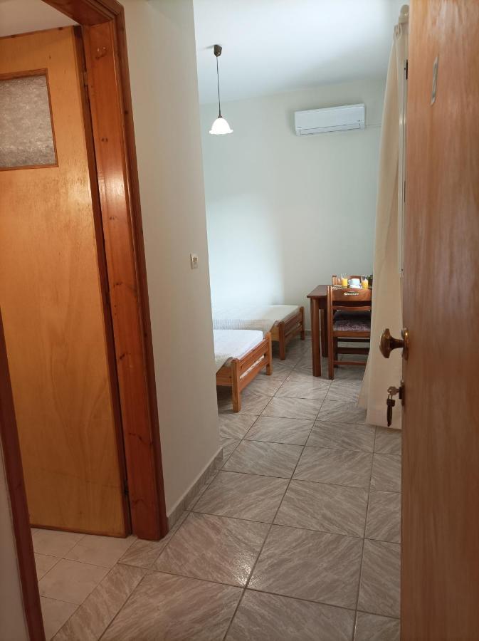 Stella Studios Lixouri Bagian luar foto