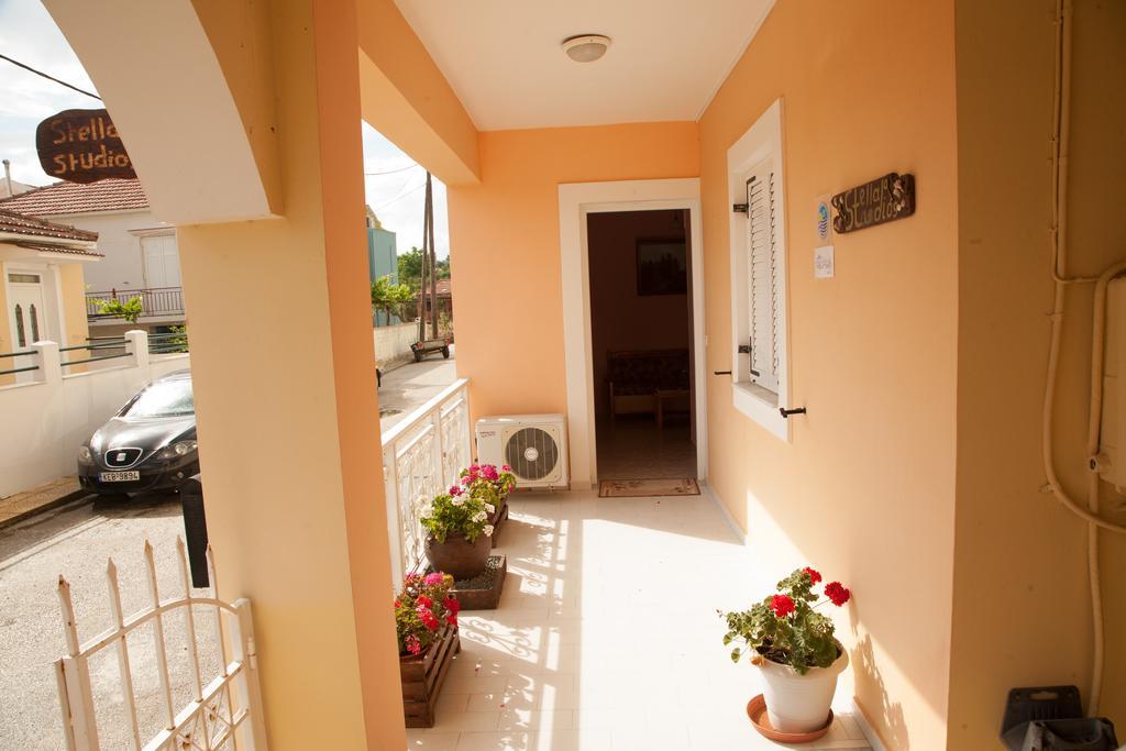 Stella Studios Lixouri Bagian luar foto